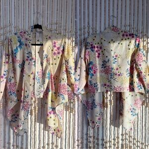 Forever 21 Contemporary Floral Fairy Garden Open Front Cream Kimono Long Sleeve